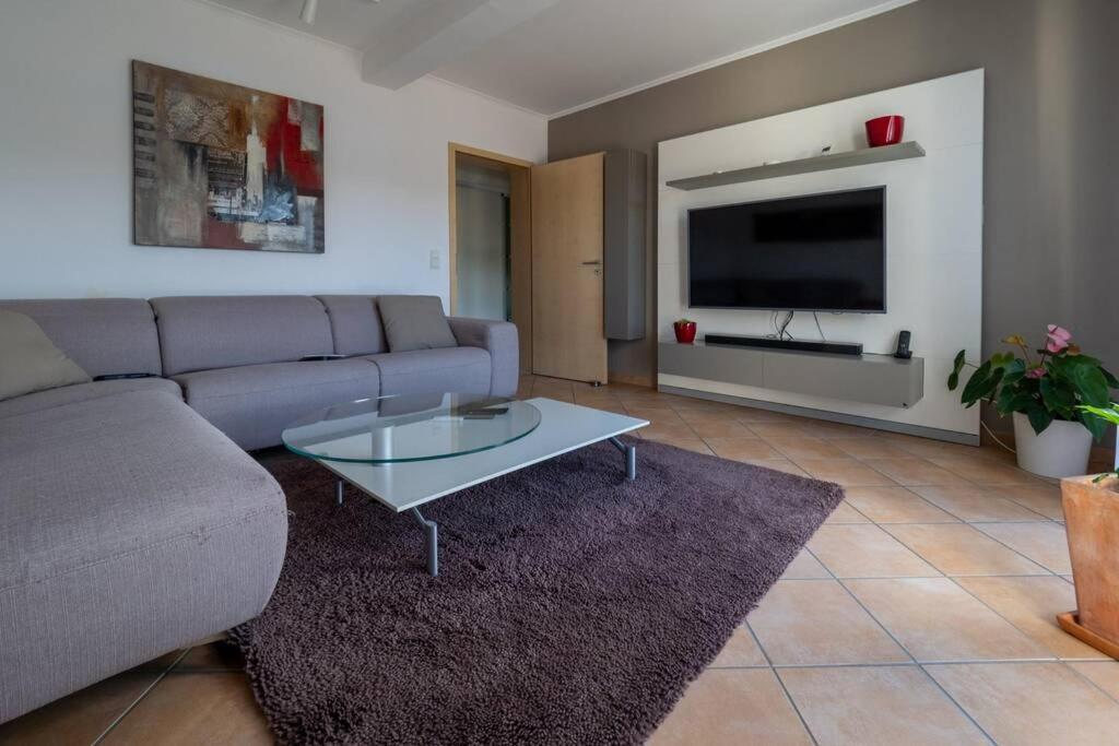 Wohnung Mit Talblick, Ladestation E-Auto Siegen Exterior photo