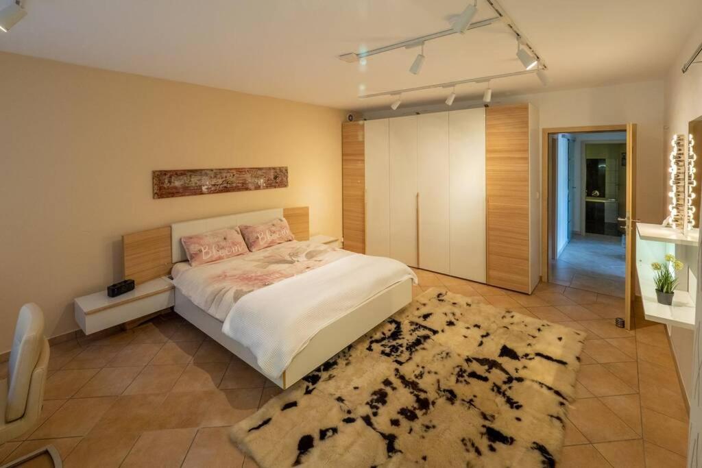 Wohnung Mit Talblick, Ladestation E-Auto Siegen Exterior photo